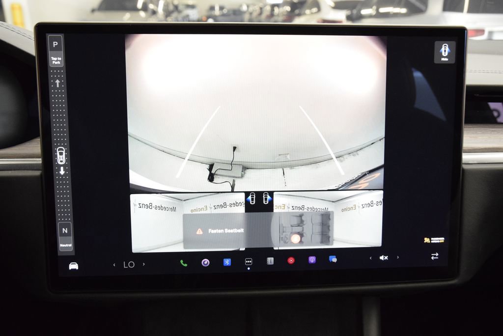 Used 2022 Tesla Model X image 32