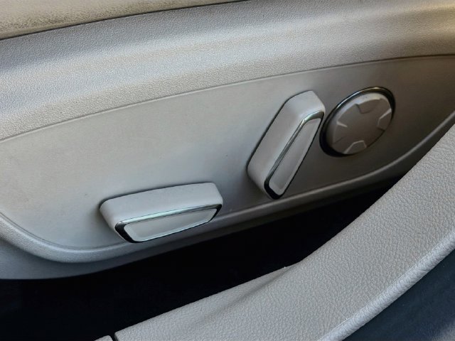 Used 2019 Lincoln MKZ Reserve w/ Reserve Plus Package FWD image 26