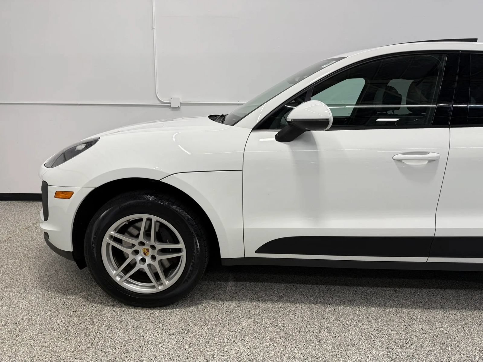 Used 2020 Porsche Macan AWD/4WD image 8