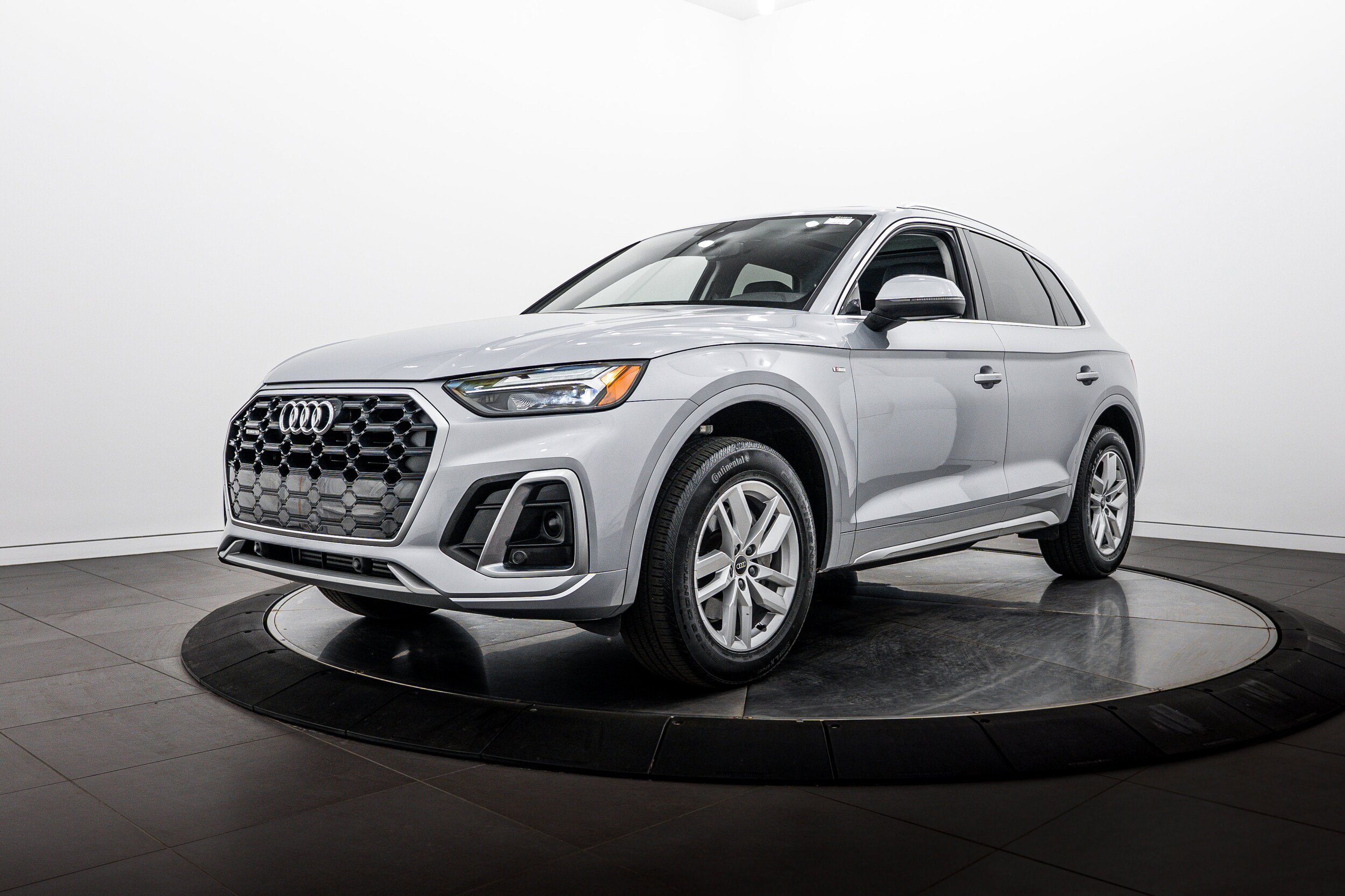 Certified 2023 Audi Q5 2.0T Premium w/ Convenience Package AWD/4WD image 6