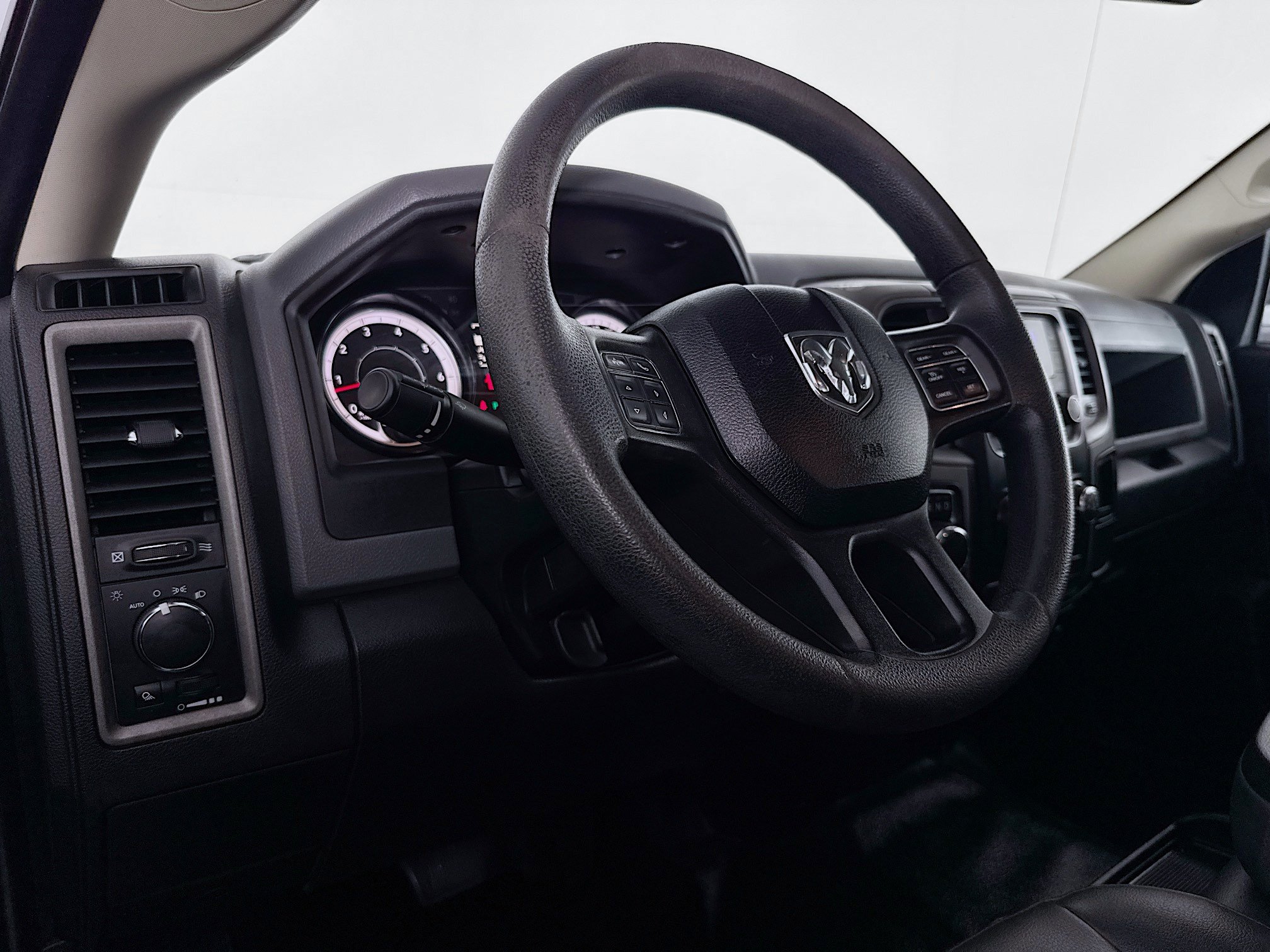 Used 2018 RAM 1500 Tradesman RWD image 20