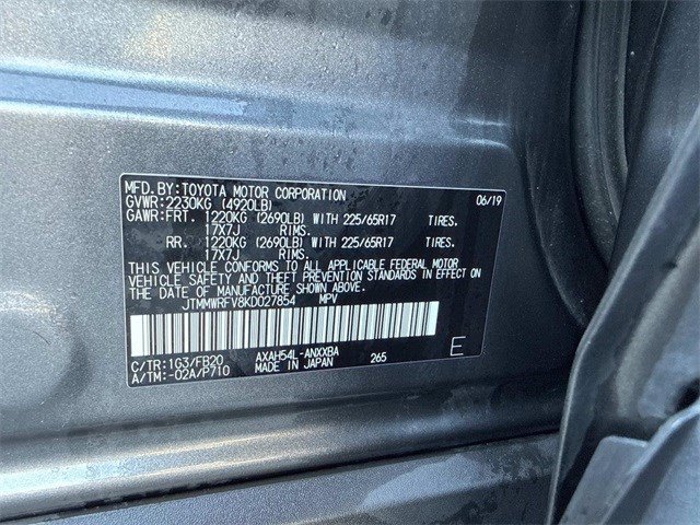 Used 2019 Toyota RAV4 LE image 29