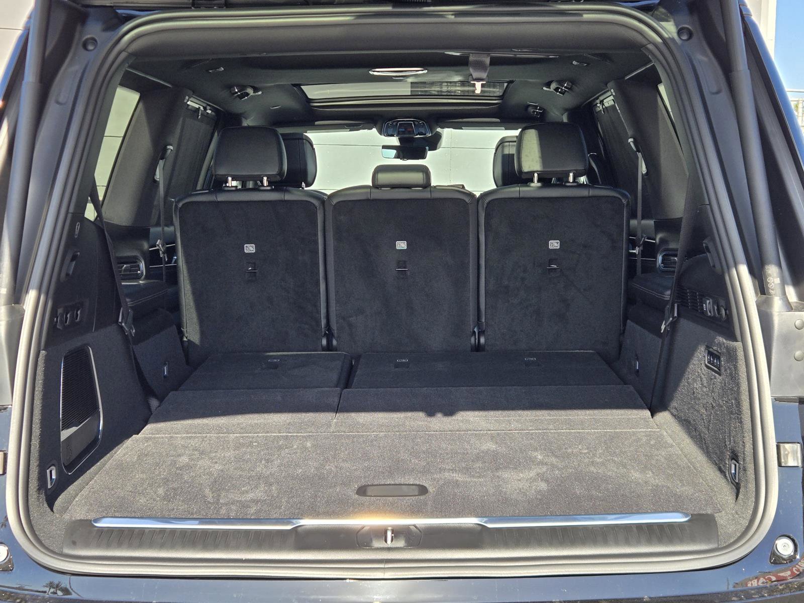 New 2026 Jeep Grand Wagoneer Summit w/ Premium Group III image 29