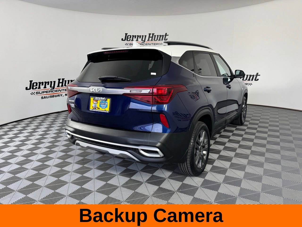 Used 2023 Kia Seltos S w/ Navigation Package image 6