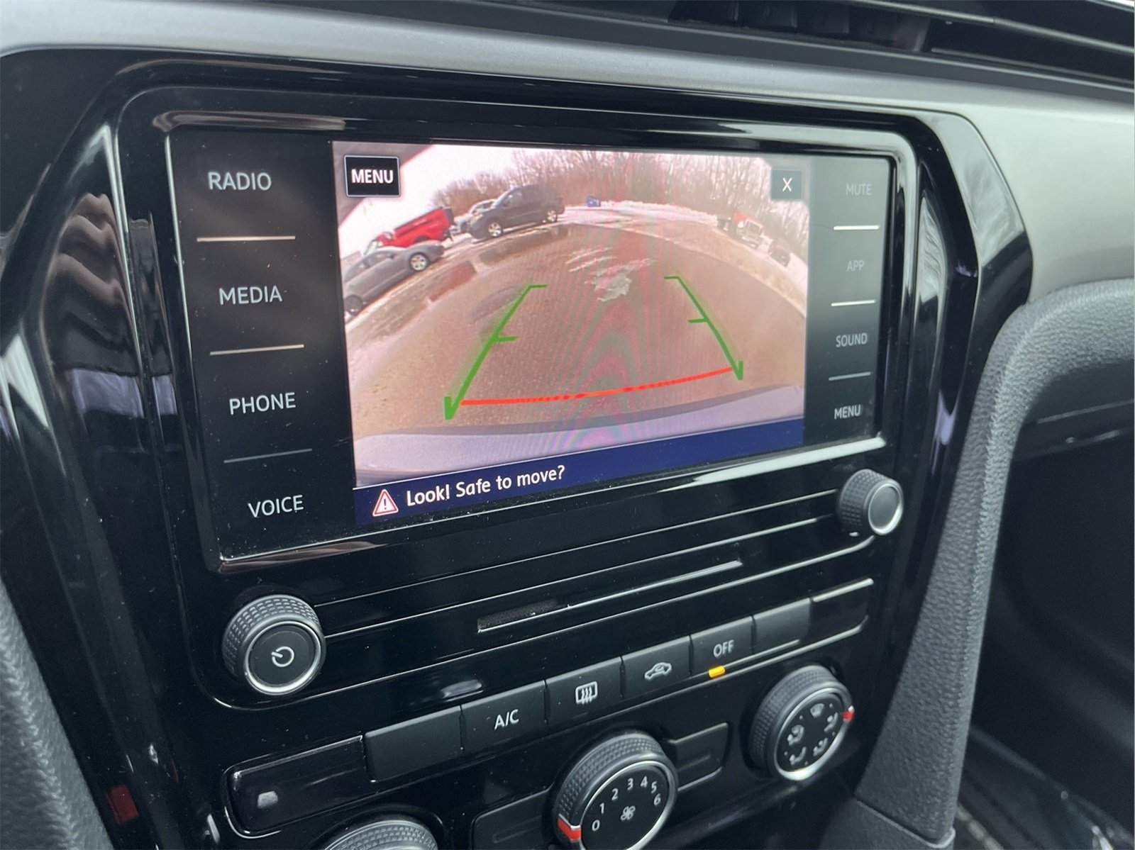 Used 2021 Volkswagen Passat 2.0T S image 19