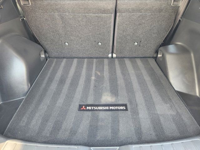 Used 2025 Mitsubishi Eclipse Cross SE image 32