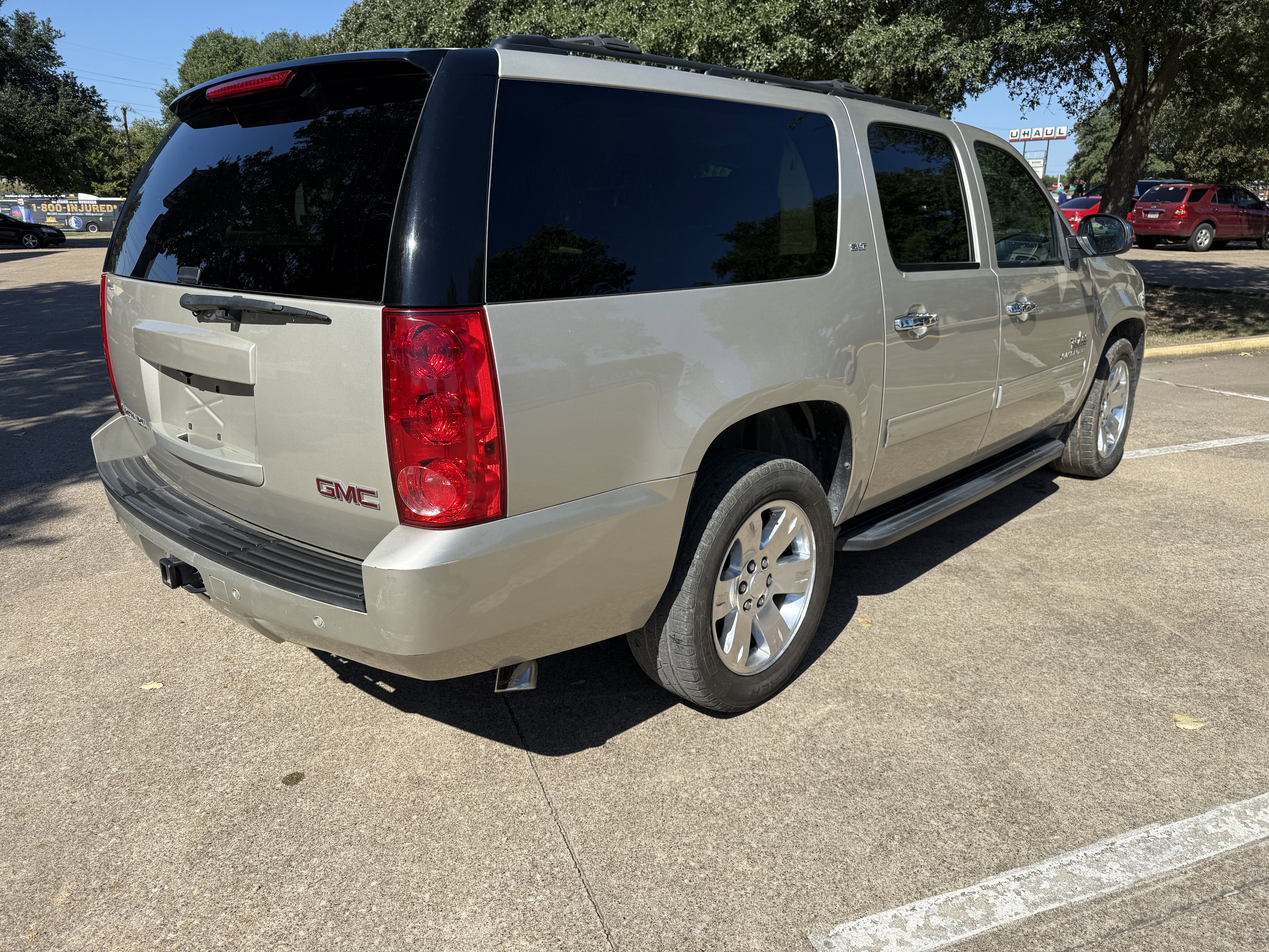 Used 2013 GMC Yukon XL SLT w/ Texas Edition RWD image 5
