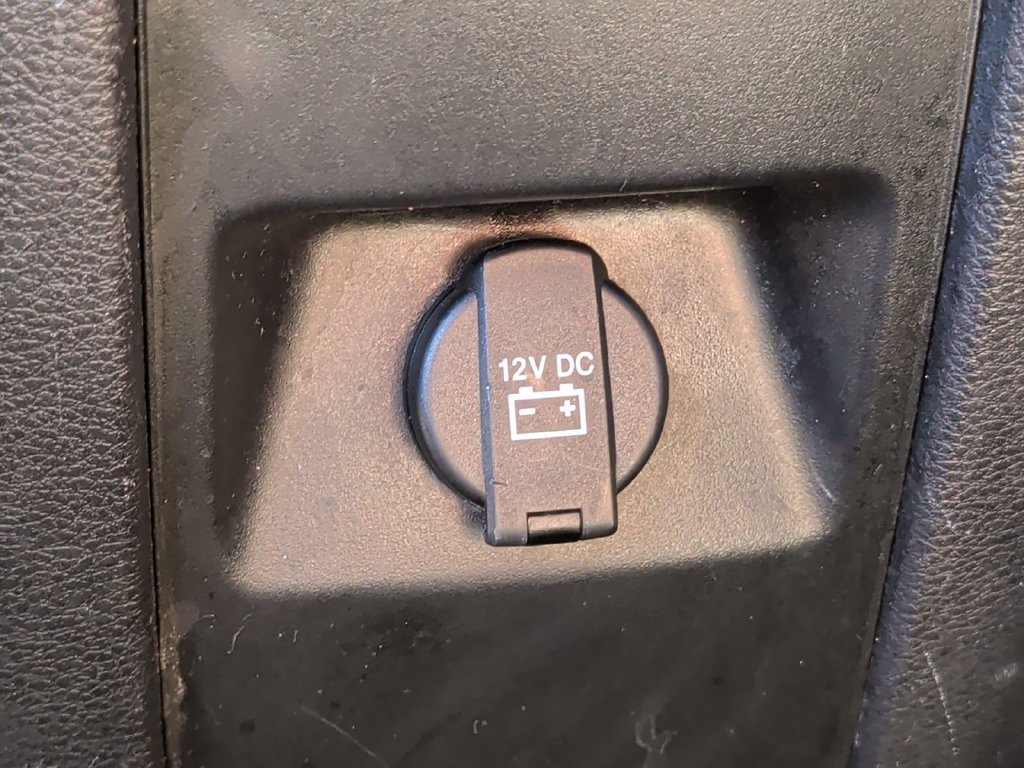 Used 2018 Dodge Journey Crossroad w/ Nav & Sun Group AWD/4WD image 32