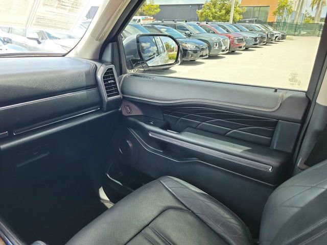 Used 2018 Ford Expedition Platinum RWD image 14