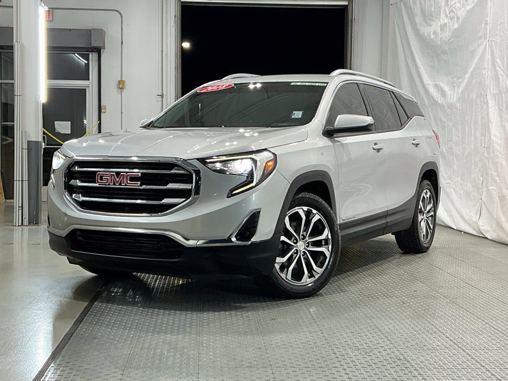 Used 2018 GMC Terrain SLT FWD image 2