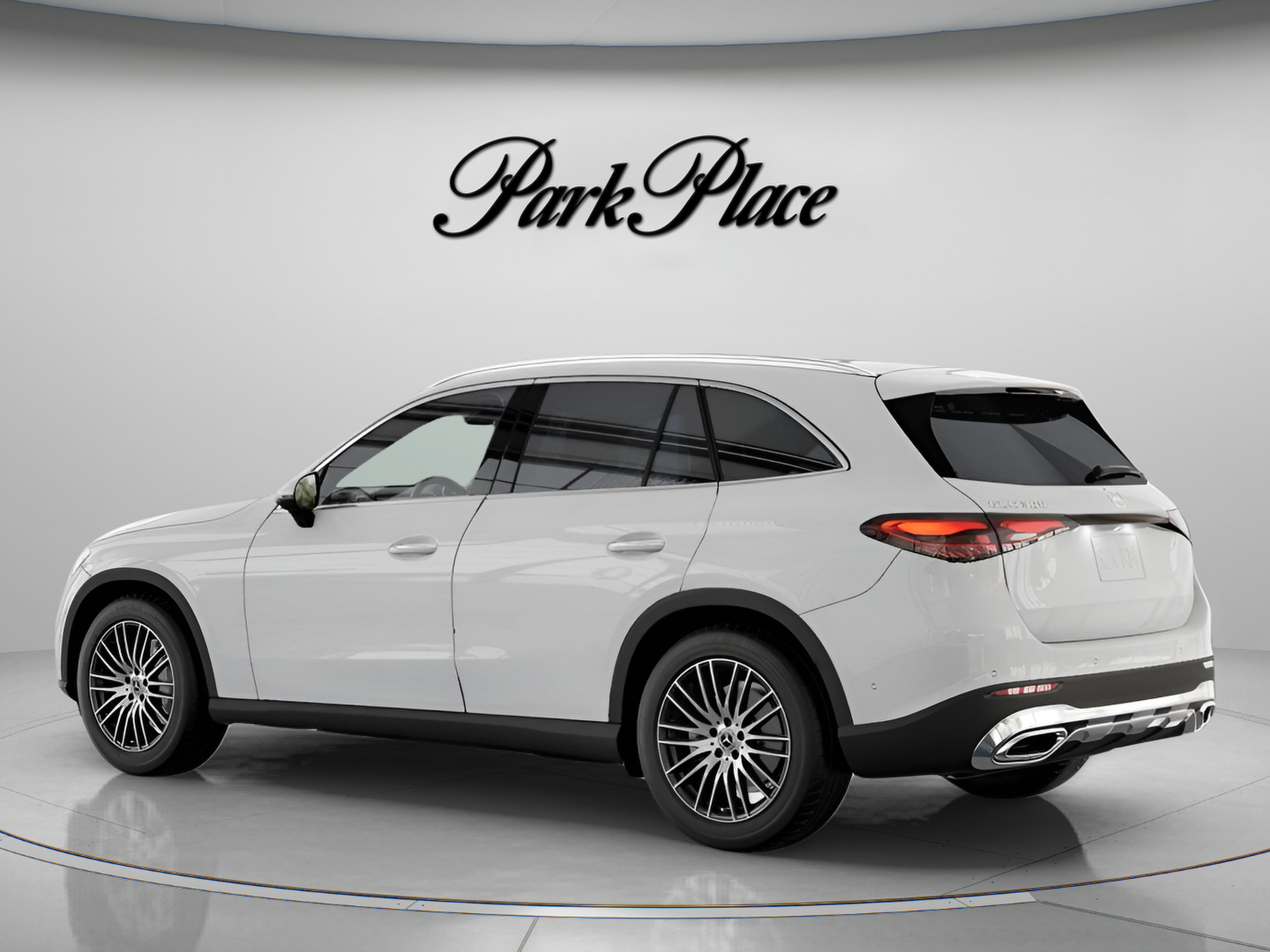 Used 2026 Mercedes-Benz GLC 300 image 14