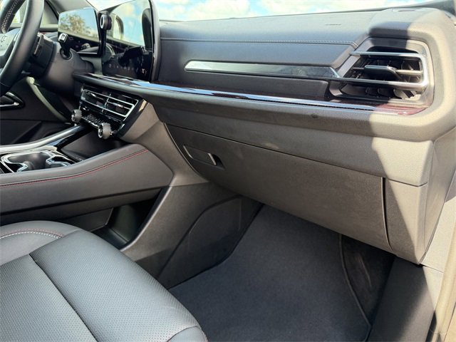 Certified 2025 Chevrolet Traverse Z71 w/ Driver Confidence Package image 11