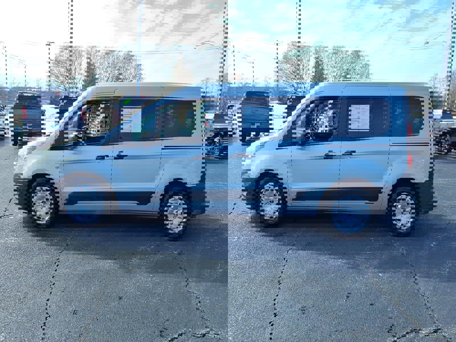 Certified 2018 Ford Transit Connect XL image 5