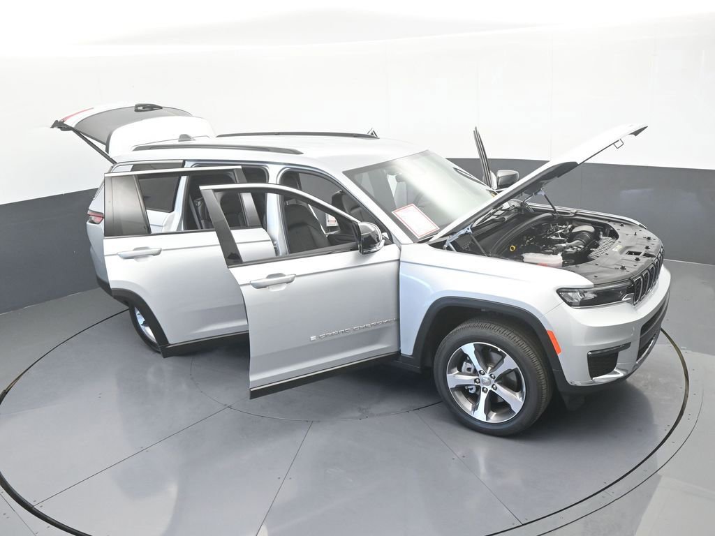 Used 2025 Jeep Grand Cherokee L Limited RWD image 72