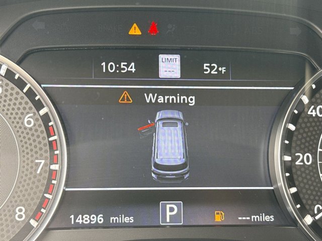 Used 2023 Nissan Armada Platinum w/ Captain's Chairs Package image 16