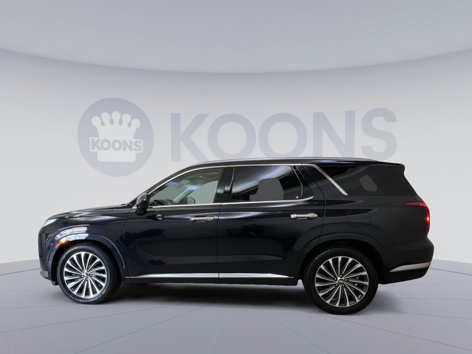 Used 2024 Hyundai Palisade Calligraphy AWD/4WD image 2