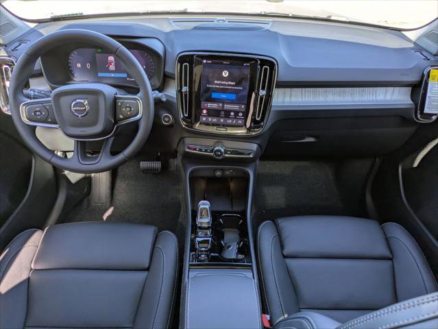 New 2026 Volvo XC40 B5 Ultra w/ Climate Package image 10