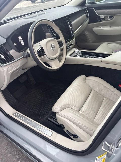 Used 2024 Volvo S90 B6 Ultimate w/ Protection Package Premier AWD/4WD image 4