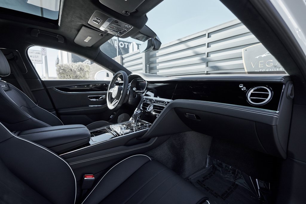 Used 2024 Bentley Flying Spur S V8 image 35