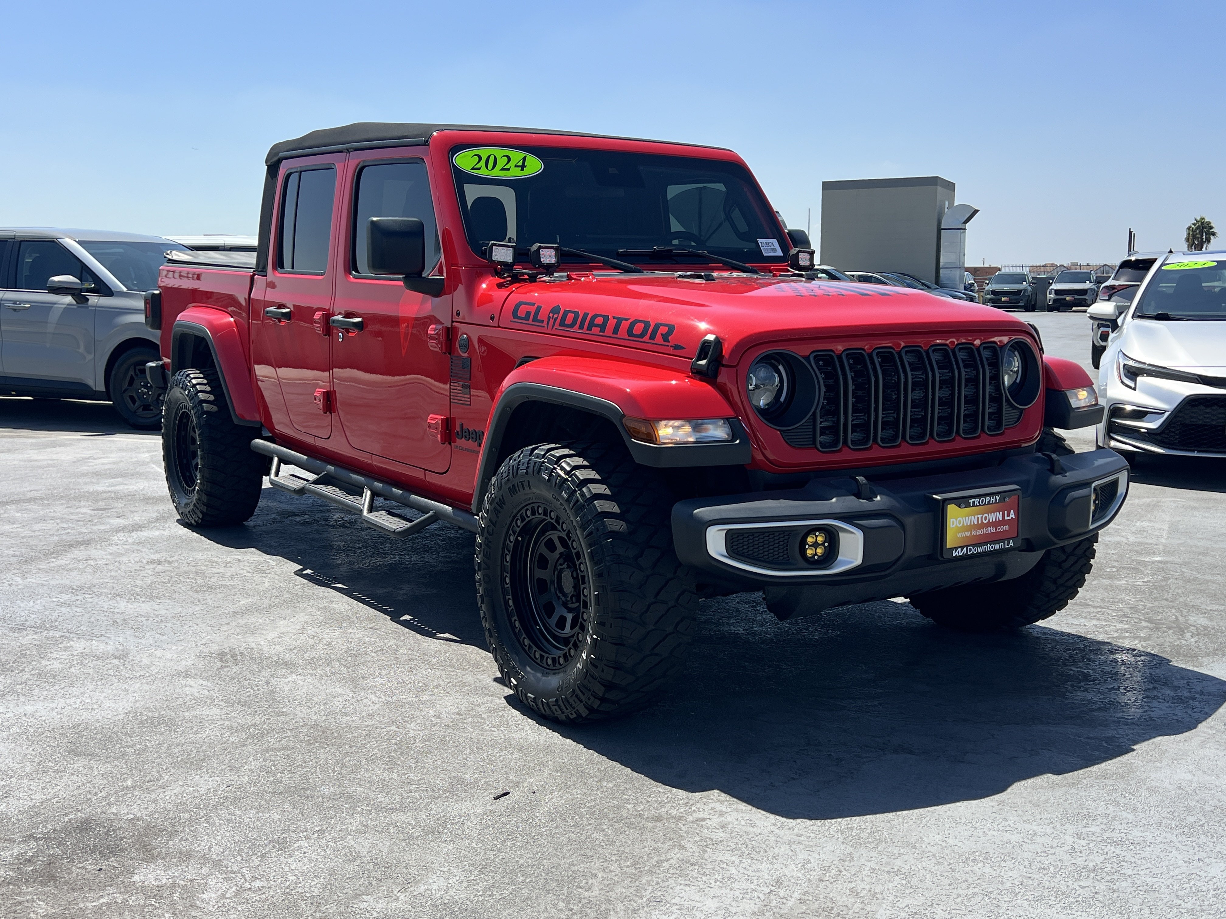 Used 2024 Jeep Gladiator Sport AWD/4WD image 10
