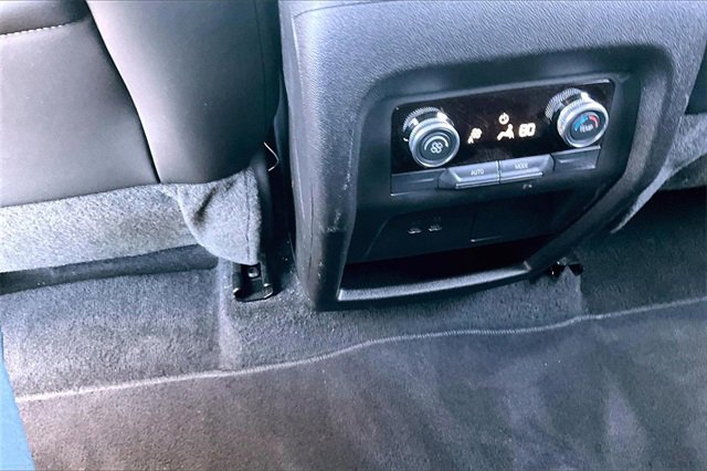 Used 2025 Buick Enclave Preferred image 10