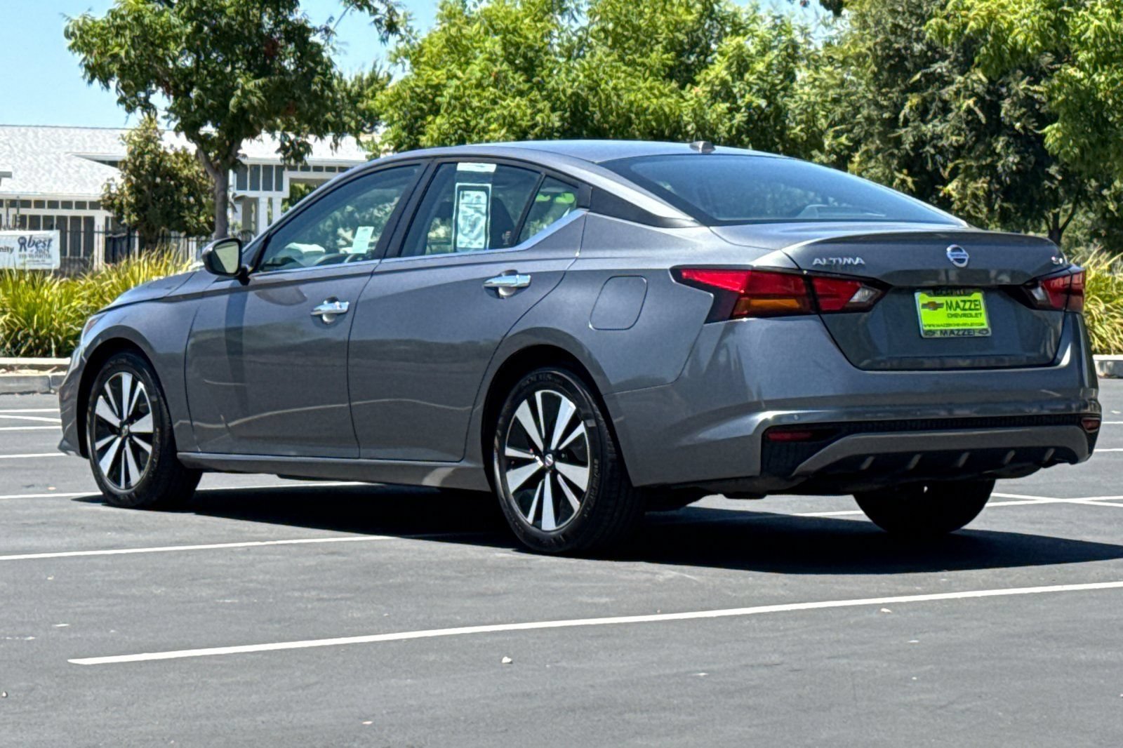 Used 2022 Nissan Altima 2.5 SV FWD image 3