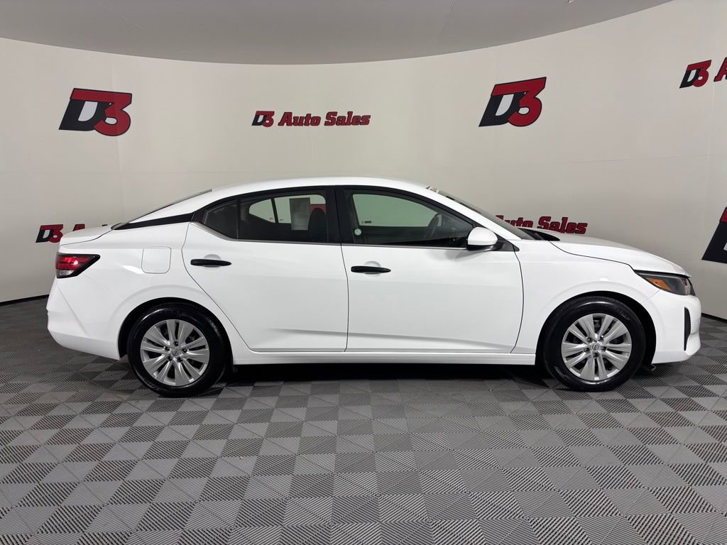 Used 2024 Nissan Sentra S image 7