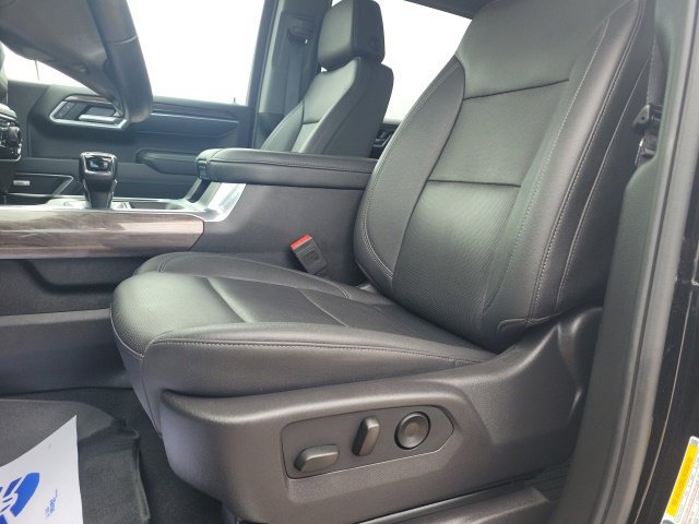 Used 2025 Chevrolet Silverado 1500 LTZ AWD/4WD image 33