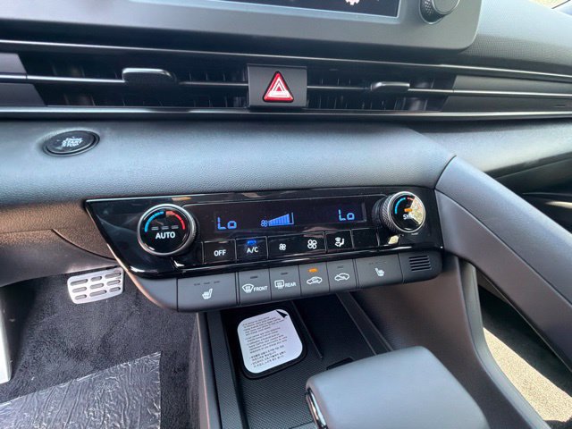 New 2026 Hyundai Elantra SEL Sport FWD image 24