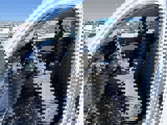 Used 2025 Chevrolet Trax LT FWD image 10