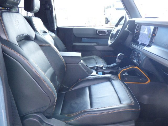 Used 2022 Ford Bronco Badlands w/ Sasquatch Package image 9