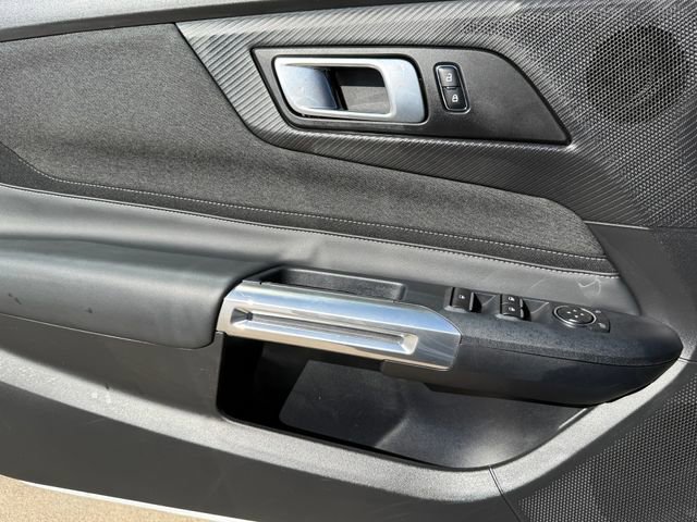 Used 2025 Ford Mustang EcoBoost image 23