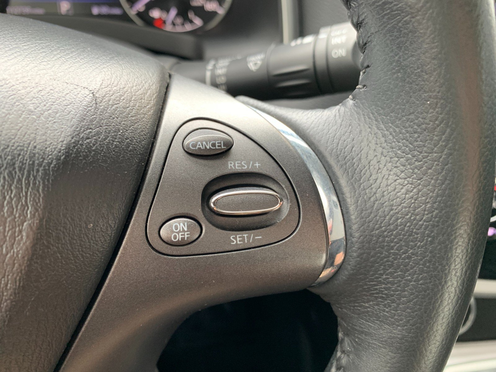 Used 2019 Nissan Murano SV AWD/4WD image 18