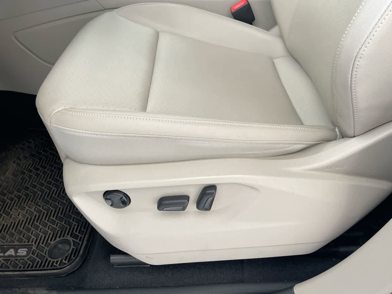 Used 2019 Volkswagen Atlas SE w/ Panoramic Sunroof Package AWD/4WD image 12