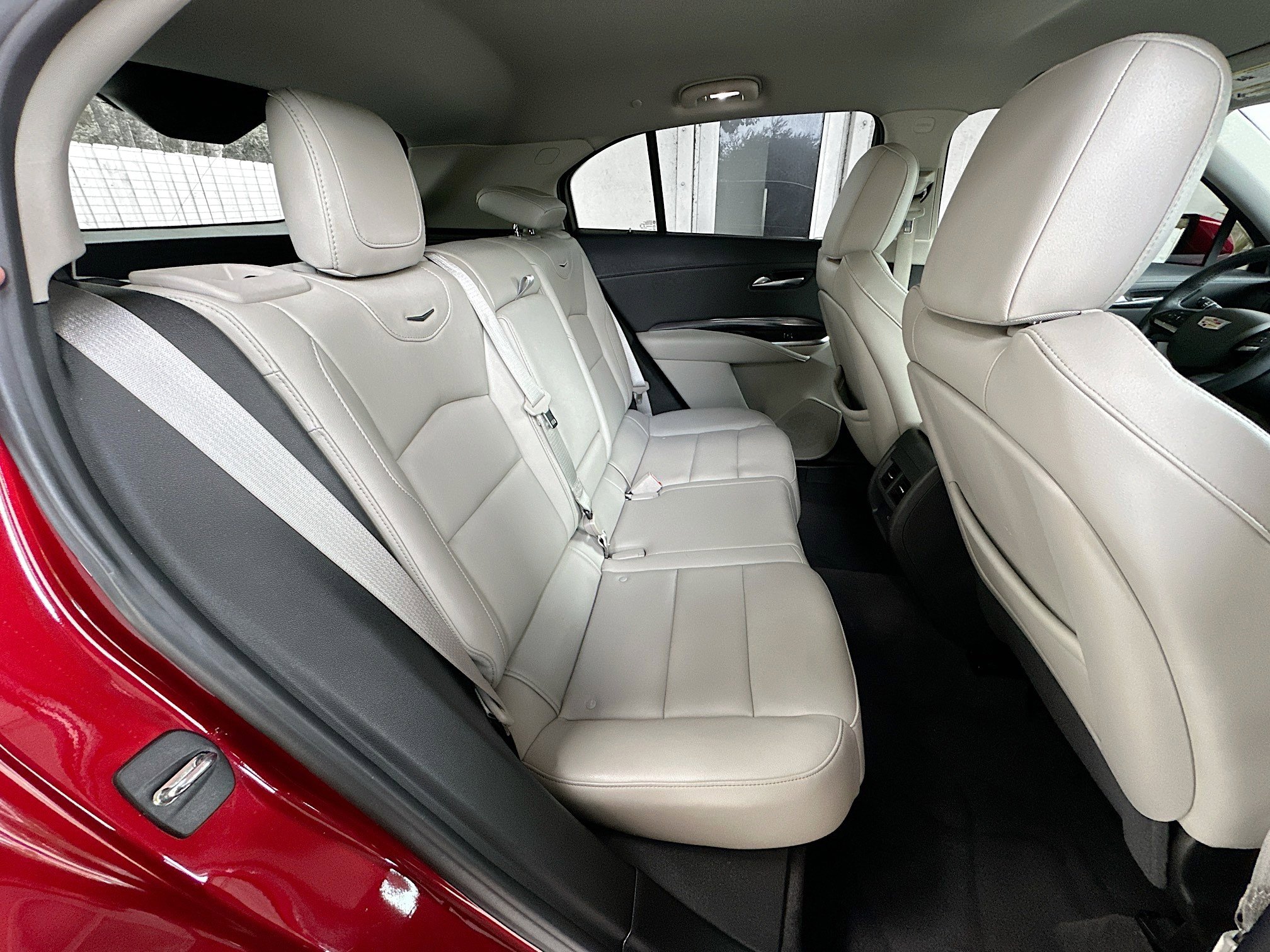 Used 2023 Cadillac XT4 Luxury w/ Driver Awareness Package image 25