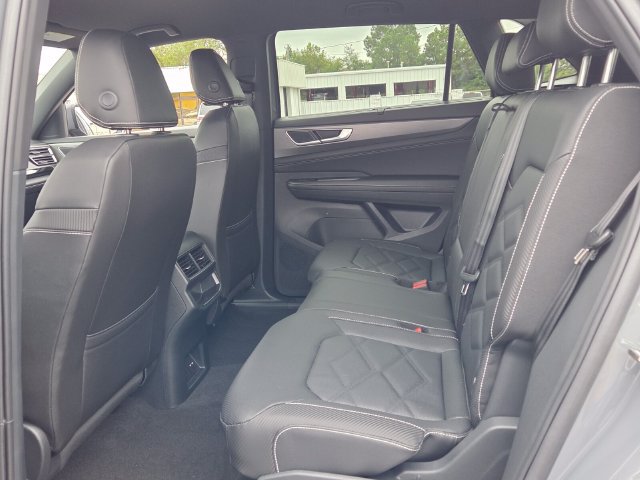 New 2026 Volkswagen Atlas Cross Sport SE FWD image 6