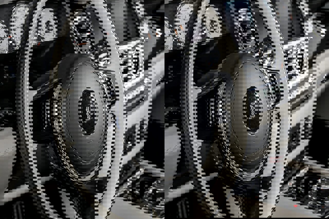 Used 2019 Rolls-Royce Wraith image 26