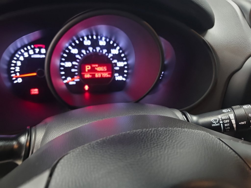 Used 2015 Kia Soul FWD image 16