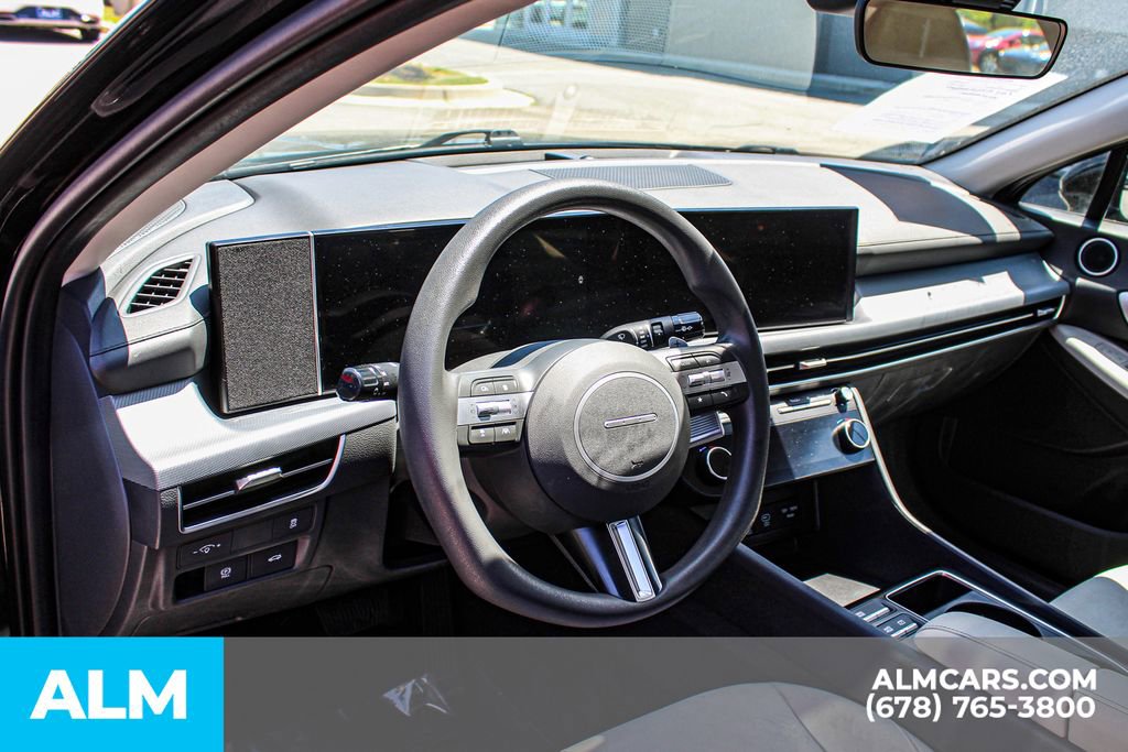 Used 2025 Hyundai Sonata SEL FWD image 19