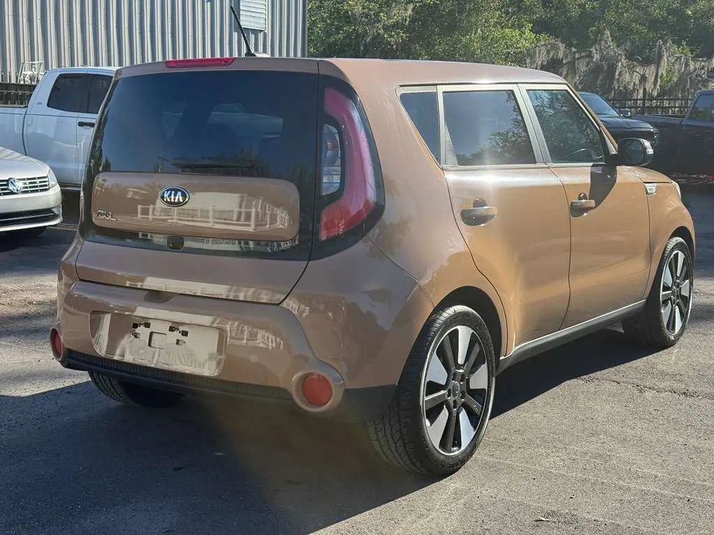 Used 2014 Kia Soul ! w/ Sun & Sound Package FWD image 6