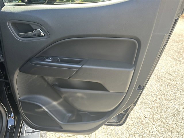 Used 2022 Chevrolet Colorado LT w/ LT Convenience Package image 16