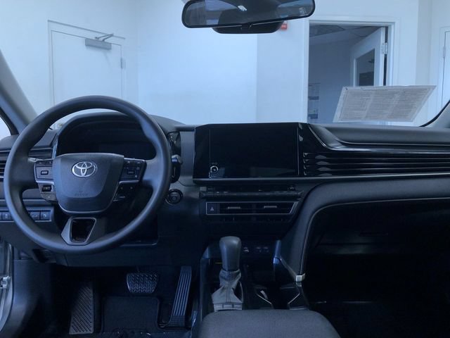 Used 2026 Toyota Camry LE FWD image 18