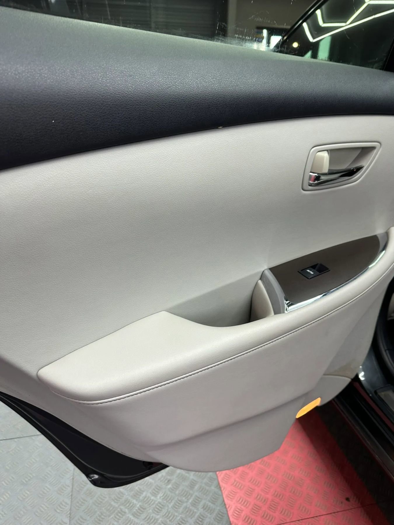 Used 2011 Lexus ES 350 FWD image 20