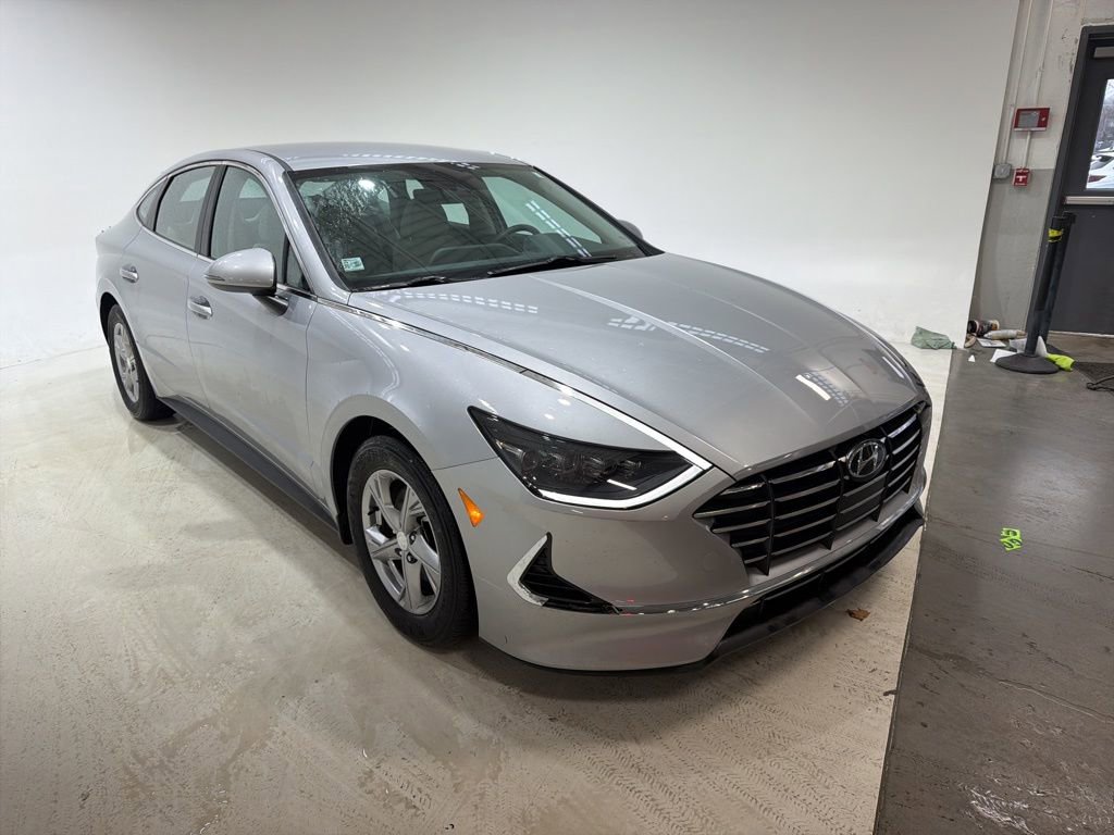 Used 2023 Hyundai Sonata SE image 4
