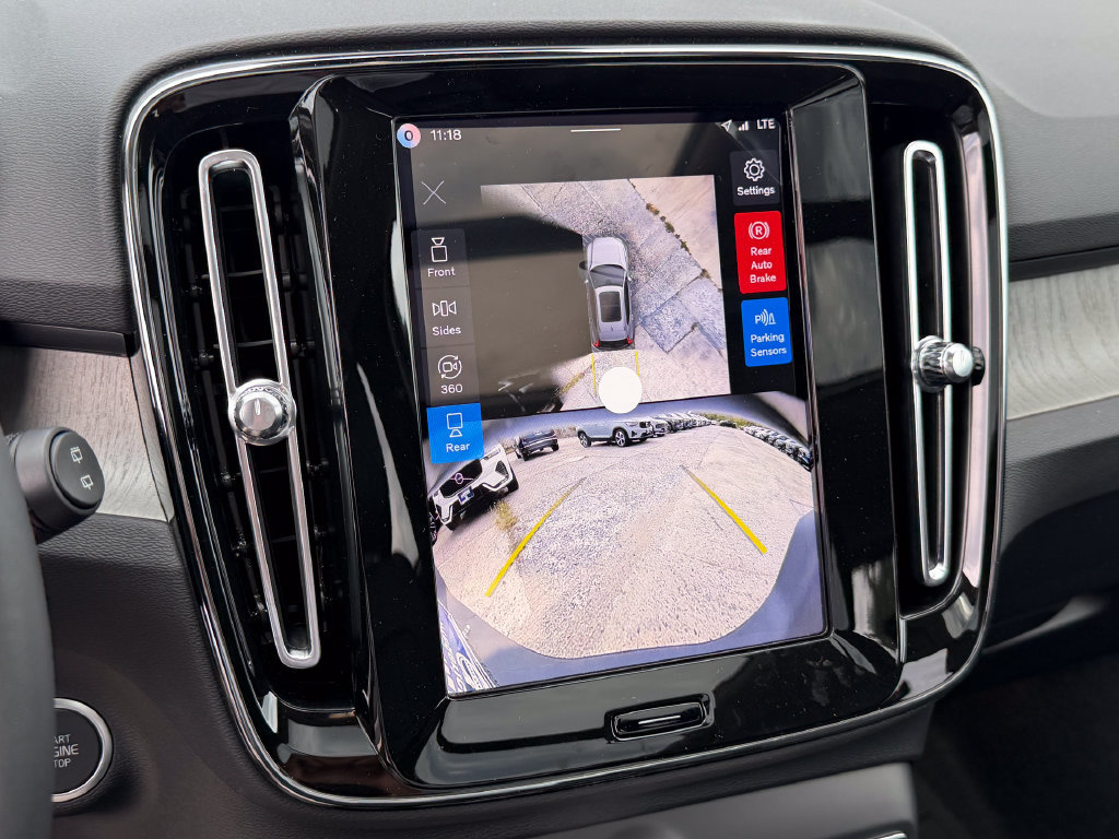 New 2026 Volvo XC40 B5 Plus w/ Protection Package Premier AWD/4WD image 22
