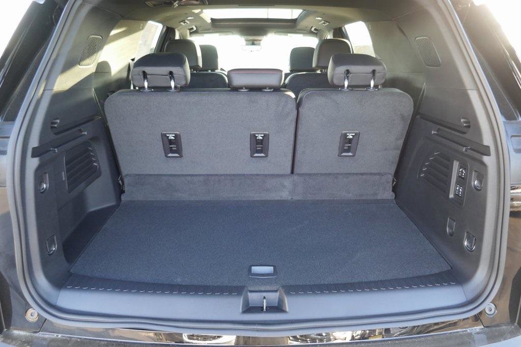 New 2026 Chevrolet Traverse RS image 14