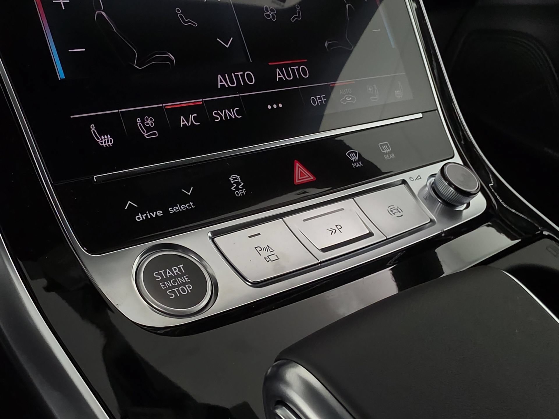 New 2026 Audi Q8 Prestige AWD/4WD image 29