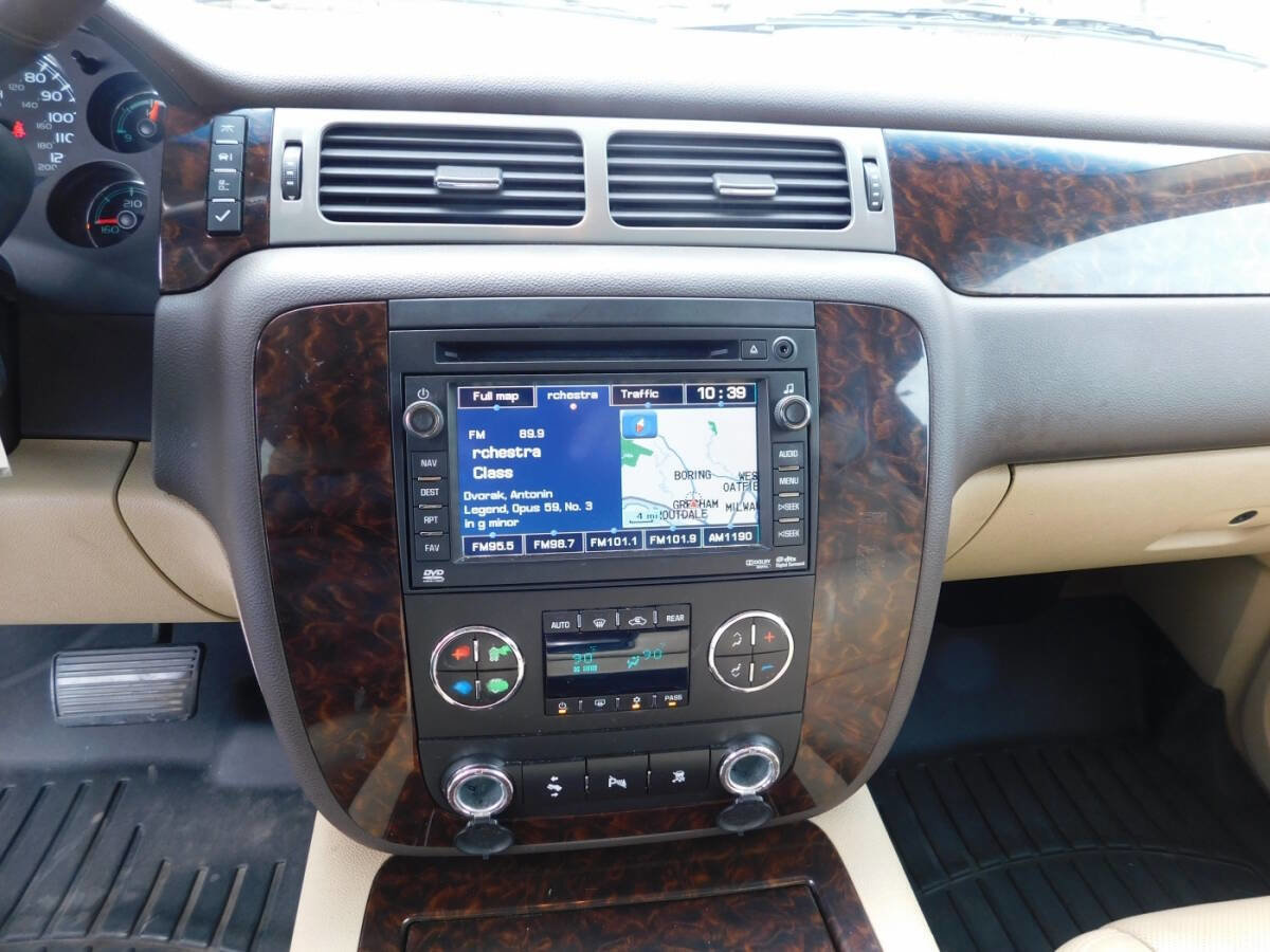 Used 2011 GMC Yukon XL Denali image 13