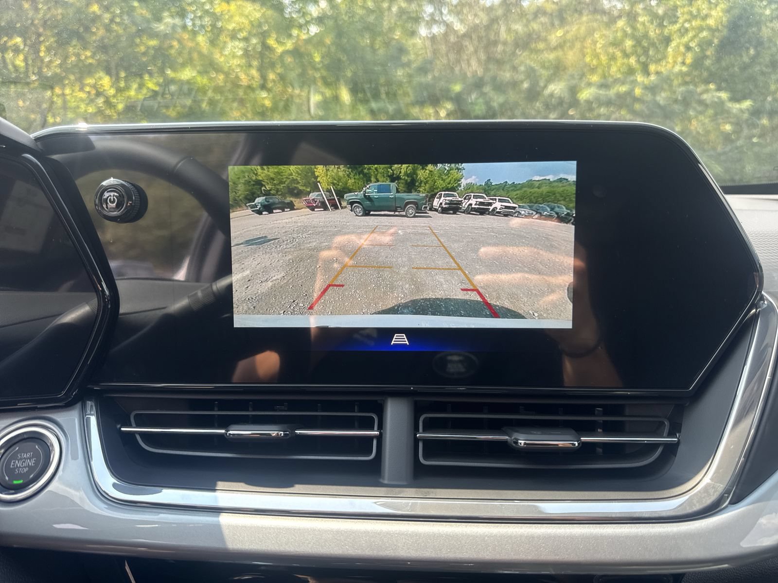 New 2026 Chevrolet Trax LT w/ LT Convenience Package FWD image 20