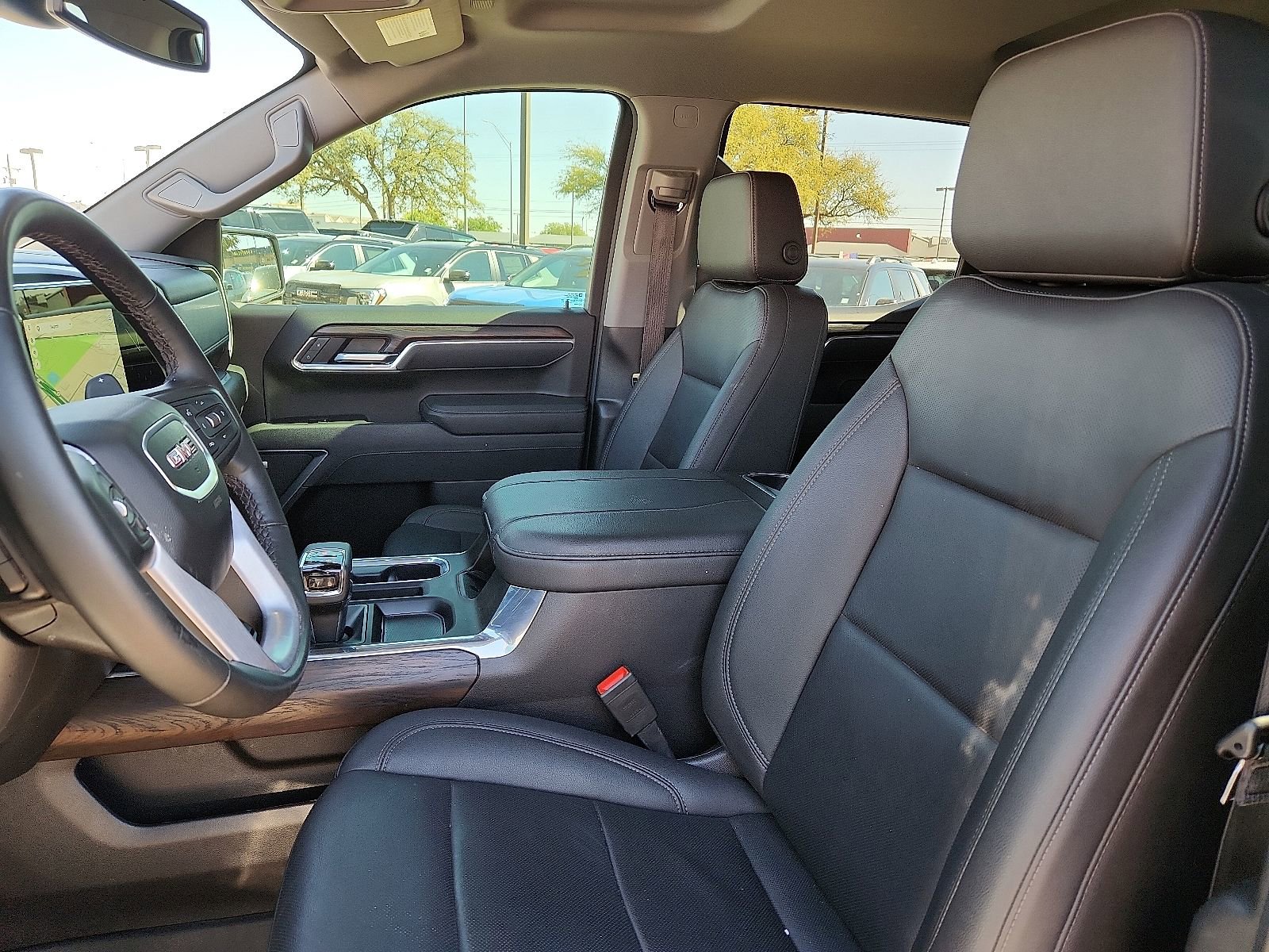 Used 2025 GMC Sierra 1500 SLT image 14